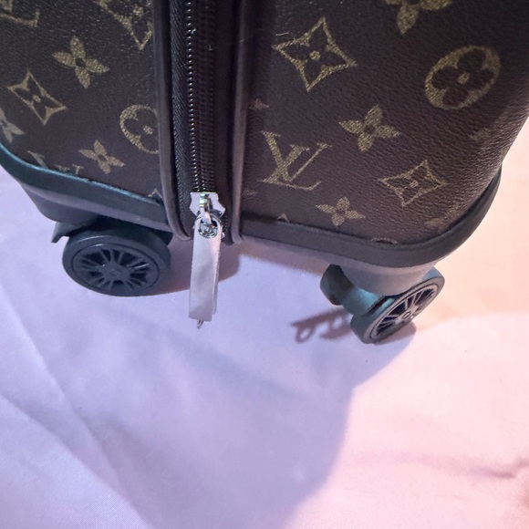Monogram Brown Luggage - Picture 4 of 9